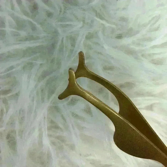 Gold Metal Lash Applicator - Picture 3 of 3